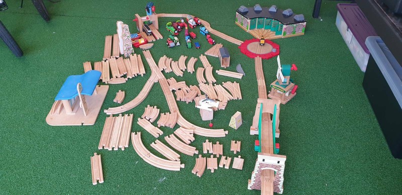 timber train set